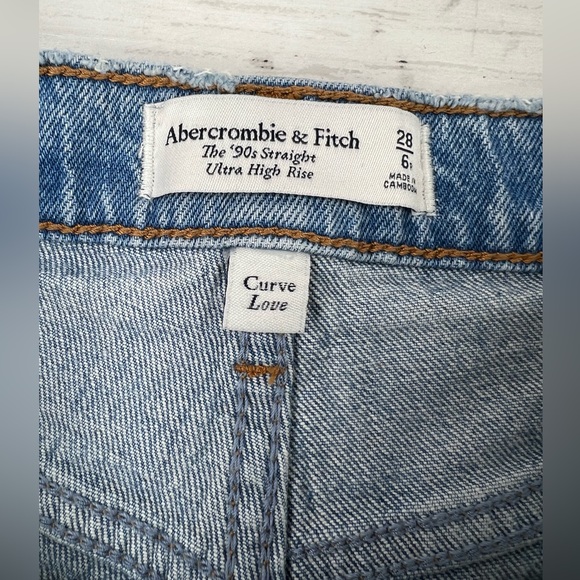 Abercrombie & Fitch ‘90s Straight Ultra High Rise 28/6R Denim Jeans NWT - Picture 6 of 12